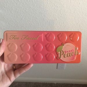 Too Faces Sweet Peach Palette